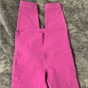 size 4, 28 inch purple lulu leggings